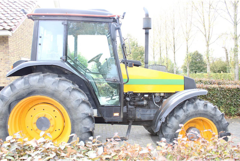 Valtra 900 - Traktor: obrázok 3 Valtra 900 - Traktor: obrázok 3