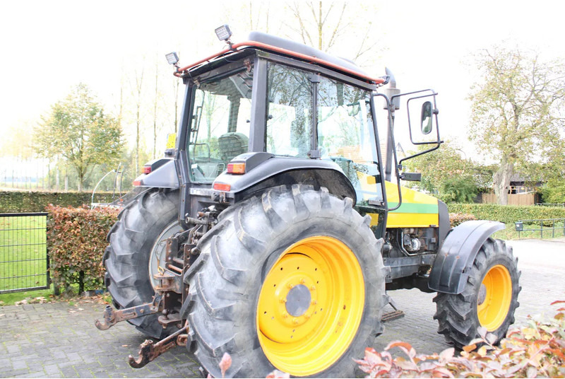 Valtra 900 - Traktor: obrázok 4 Valtra 900 - Traktor: obrázok 4