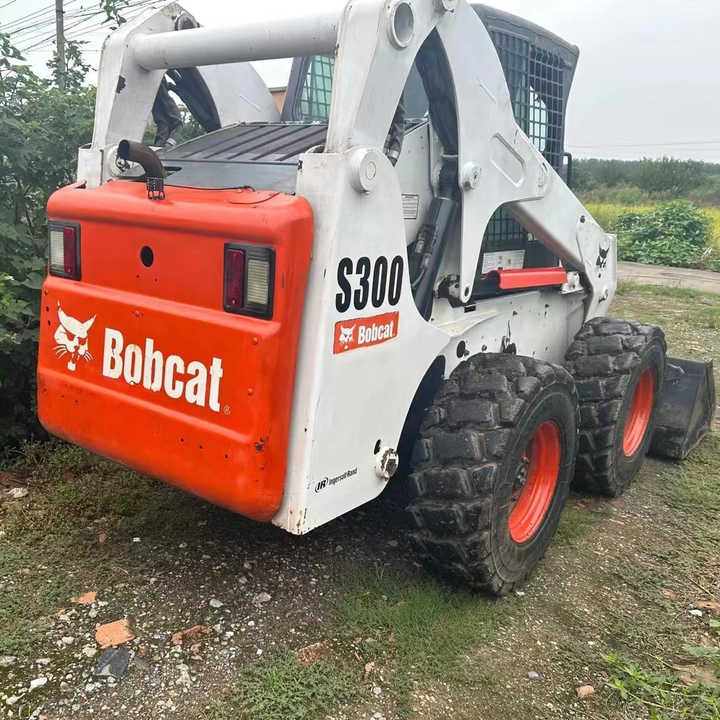 100%Ready Bobcat S300 Well Sold Most Famous Brand High Quality Bobcat S300 Skid Steer Loader for Sale - Šmykom riadený nakladač: obrázok 5 100%Ready Bobcat S300 Well Sold Most Famous Brand High Quality Bobcat S300 Skid Steer Loader for Sale - Šmykom riadený nakladač: obrázok 5