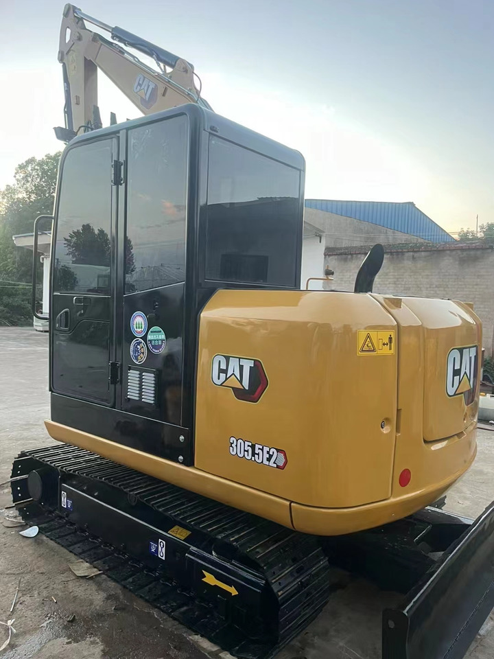 CATERPILLAR 305.5e - Rýpadlo: obrázok 2 CATERPILLAR 305.5e - Rýpadlo: obrázok 2