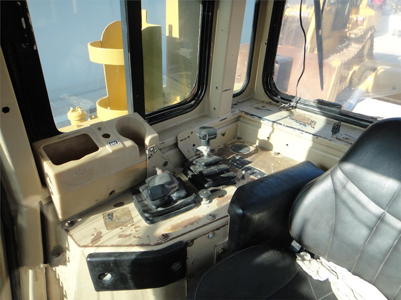 Buldozér CATERPILLAR D8R [ Copy ] [ Copy ] [ Copy ] [ Copy ] [ Copy ] [ Copy ]: obrázok 26