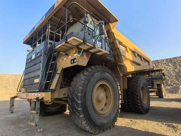 Cheap Price Used Japan Original Caterpillar Cat777e for Sale,7 Tons Used Cat 777e With Good Quality in Stock - Pevný damper: obrázok 4 Cheap Price Used Japan Original Caterpillar Cat777e for Sale,7 Tons Used Cat 777e With Good Quality in Stock - Pevný damper: obrázok 4
