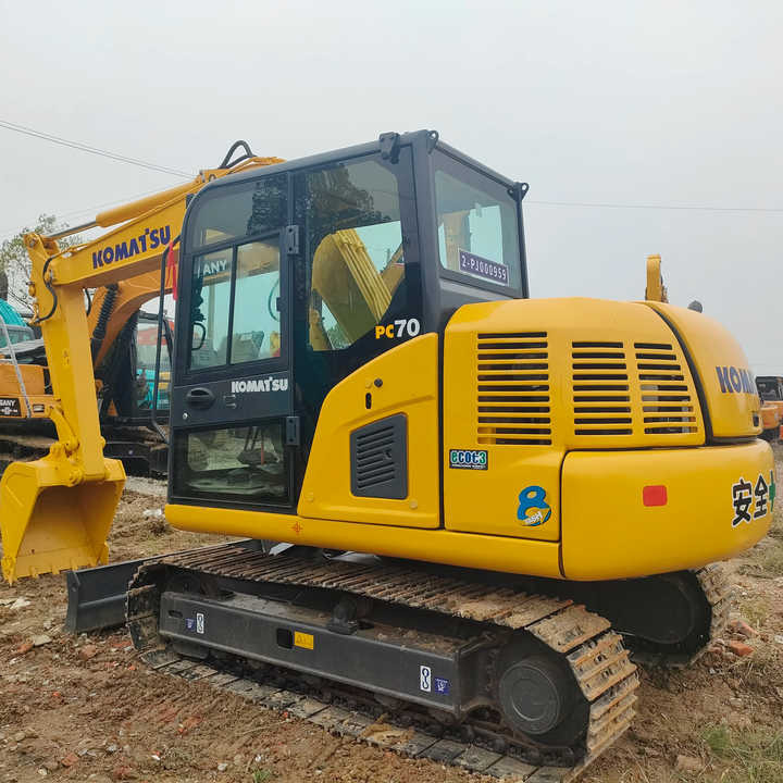 Cheap Used Komatsu PC70-8 Crawler Excavator with High Efficiency Used Heavy Machinery Komatsu PC70-8 Digger Cheap for Sale - Pásové rýpadlo: obrázok 2 Cheap Used Komatsu PC70-8 Crawler Excavator with High Efficiency Used Heavy Machinery Komatsu PC70-8 Digger Cheap for Sale - Pásové rýpadlo: obrázok 2