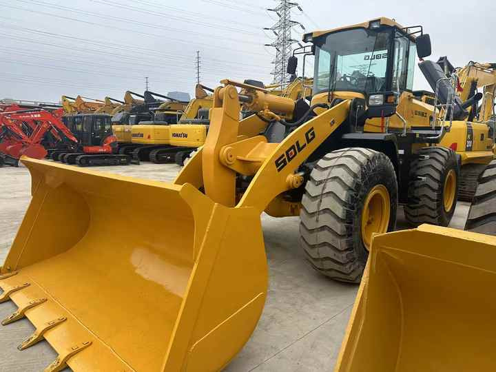 High-Performance Lingong955F Loader Strong Bucket Capacity Ready to Work SDLG - Kolesový nakladač: obrázok 4 High-Performance Lingong955F Loader Strong Bucket Capacity Ready to Work SDLG - Kolesový nakladač: obrázok 4