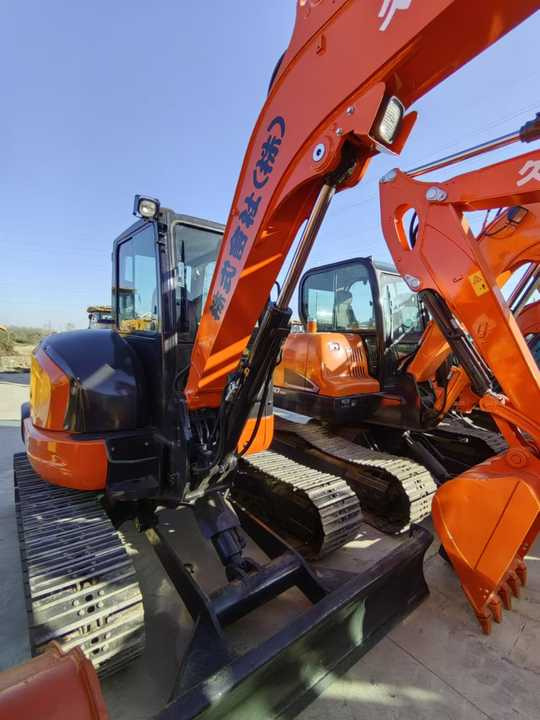 Small Excavator Kubota KX165-5 Earthmoving Crawler KX 165 Mini Excavator 16 Ton Used Earthmover Construction Machinery Digger - Rýpadlo: obrázok 5 Small Excavator Kubota KX165-5 Earthmoving Crawler KX 165 Mini Excavator 16 Ton Used Earthmover Construction Machinery Digger - Rýpadlo: obrázok 5