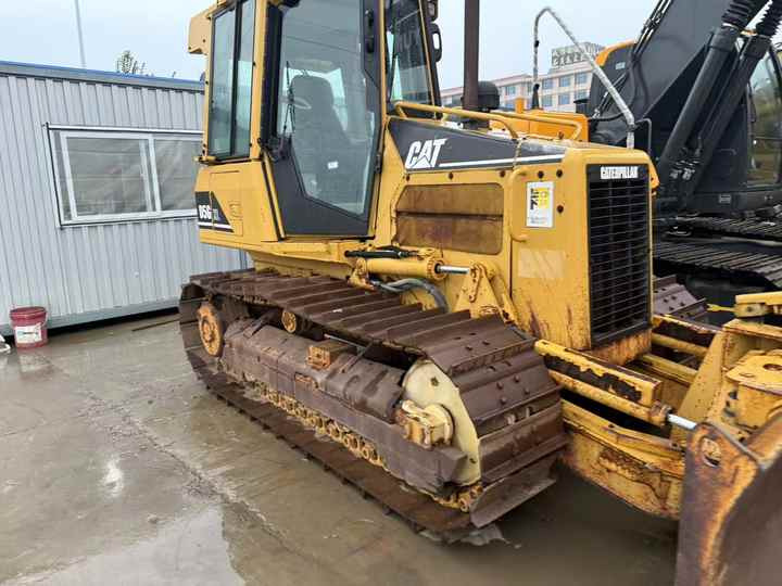 Used Cat D5G Crawler Bulldozer Original CAT Brand Bulldozer Second Hand Cat D5H D5 D5C D5N D5M LGP Dozer for Sale - Buldozér: obrázok 4 Used Cat D5G Crawler Bulldozer Original CAT Brand Bulldozer Second Hand Cat D5H D5 D5C D5N D5M LGP Dozer for Sale - Buldozér: obrázok 4