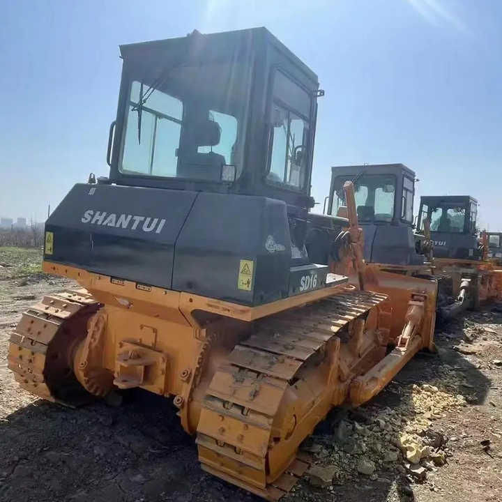 Used China Made SD16 Construction Machinery Shantui SD16 Crawler Bulldozer Earthmoving Machine Used Bulldozer - Buldozér: obrázok 5 Used China Made SD16 Construction Machinery Shantui SD16 Crawler Bulldozer Earthmoving Machine Used Bulldozer - Buldozér: obrázok 5