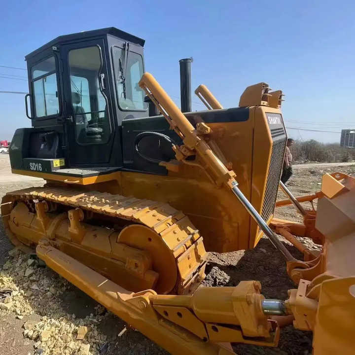 Used China Made SD16 Construction Machinery Shantui SD16 Crawler Bulldozer Earthmoving Machine Used Bulldozer - Buldozér: obrázok 1 Used China Made SD16 Construction Machinery Shantui SD16 Crawler Bulldozer Earthmoving Machine Used Bulldozer - Buldozér: obrázok 1