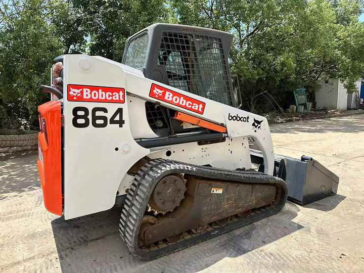 Used Heavy Construction Equipment Crawler bobcat T864 Second Hand Smaller Skid Steers Used Machine for Sale - Šmykom riadený nakladač: obrázok 2 Used Heavy Construction Equipment Crawler bobcat T864 Second Hand Smaller Skid Steers Used Machine for Sale - Šmykom riadený nakladač: obrázok 2