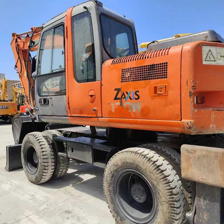 Used Japan Original Brand Hitachi Zx 130w Wheel Excavator Hitachi Zx120 130 200 Excavator for Sale - Rýpadlo: obrázok 5 Used Japan Original Brand Hitachi Zx 130w Wheel Excavator Hitachi Zx120 130 200 Excavator for Sale - Rýpadlo: obrázok 5