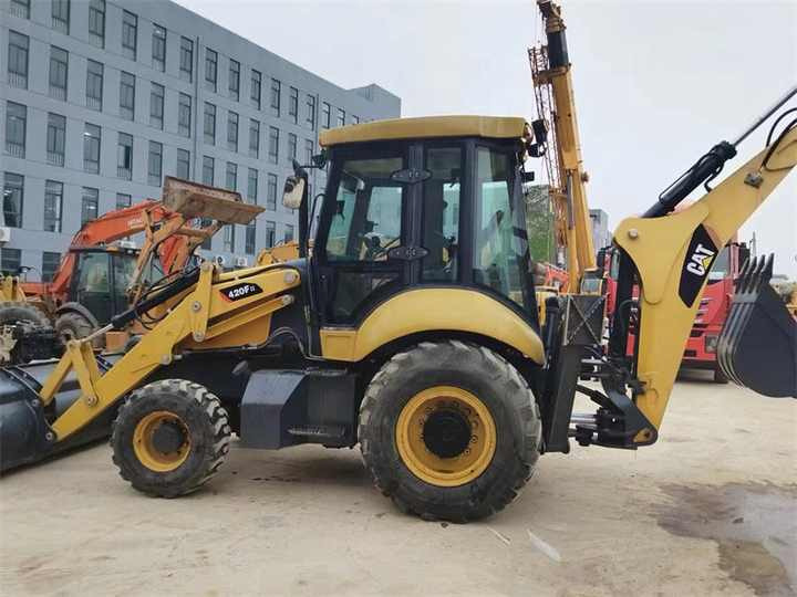Used Machinery CAT 420F for Sale, Caterpillar Machinery Used Backhoe Loader in Shanghai Used Cat 416 420 Retro Excavator - Rýpadlo-nakladač: obrázok 2 Used Machinery CAT 420F for Sale, Caterpillar Machinery Used Backhoe Loader in Shanghai Used Cat 416 420 Retro Excavator - Rýpadlo-nakladač: obrázok 2