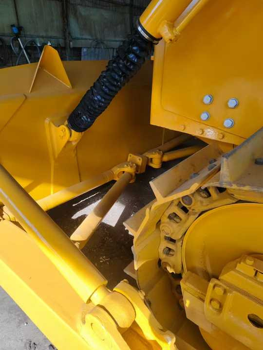 Used ShanTui Brand Sd22. Used Bulldozer SD22 Earth-Moving Machinery Crawler Bulldozer for Promotion Sale Cheap Price - Buldozér: obrázok 5 Used ShanTui Brand Sd22. Used Bulldozer SD22 Earth-Moving Machinery Crawler Bulldozer for Promotion Sale Cheap Price - Buldozér: obrázok 5