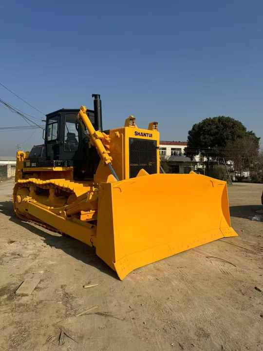 Used ShanTui brand sd32 Used Bulldozer SD22 SD32 Sd16 Earth-Moving Machinery Crawler Bulldozer for Promotion Sale cheap price - Buldozér: obrázok 5 Used ShanTui brand sd32 Used Bulldozer SD22 SD32 Sd16 Earth-Moving Machinery Crawler Bulldozer for Promotion Sale cheap price - Buldozér: obrázok 5