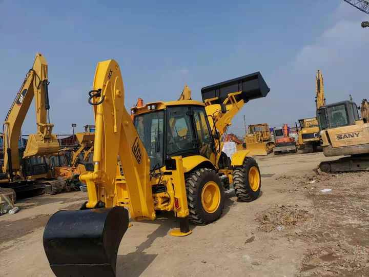Used Small Bakchoe Loader JCB 4CX Towable Backhoe/3cx 4cx Jcb Backhoe Loader for Sale - Rýpadlo-nakladač: obrázok 3 Used Small Bakchoe Loader JCB 4CX Towable Backhoe/3cx 4cx Jcb Backhoe Loader for Sale - Rýpadlo-nakladač: obrázok 3