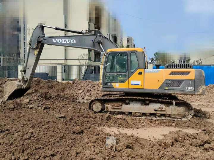 Used Volvo Brand Original EC200B Model Excavator with Good Working Condition for Sale - Pásové rýpadlo: obrázok 3 Used Volvo Brand Original EC200B Model Excavator with Good Working Condition for Sale - Pásové rýpadlo: obrázok 3