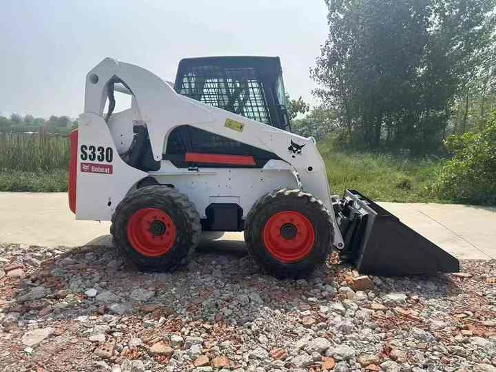 Very Low Price American Brand Used Bobcat S330 Skid Steer Loader with Superior Performance for Sale S160/S180/S300 in Stock - Šmykom riadený nakladač: obrázok 5 Very Low Price American Brand Used Bobcat S330 Skid Steer Loader with Superior Performance for Sale S160/S180/S300 in Stock - Šmykom riadený nakladač: obrázok 5