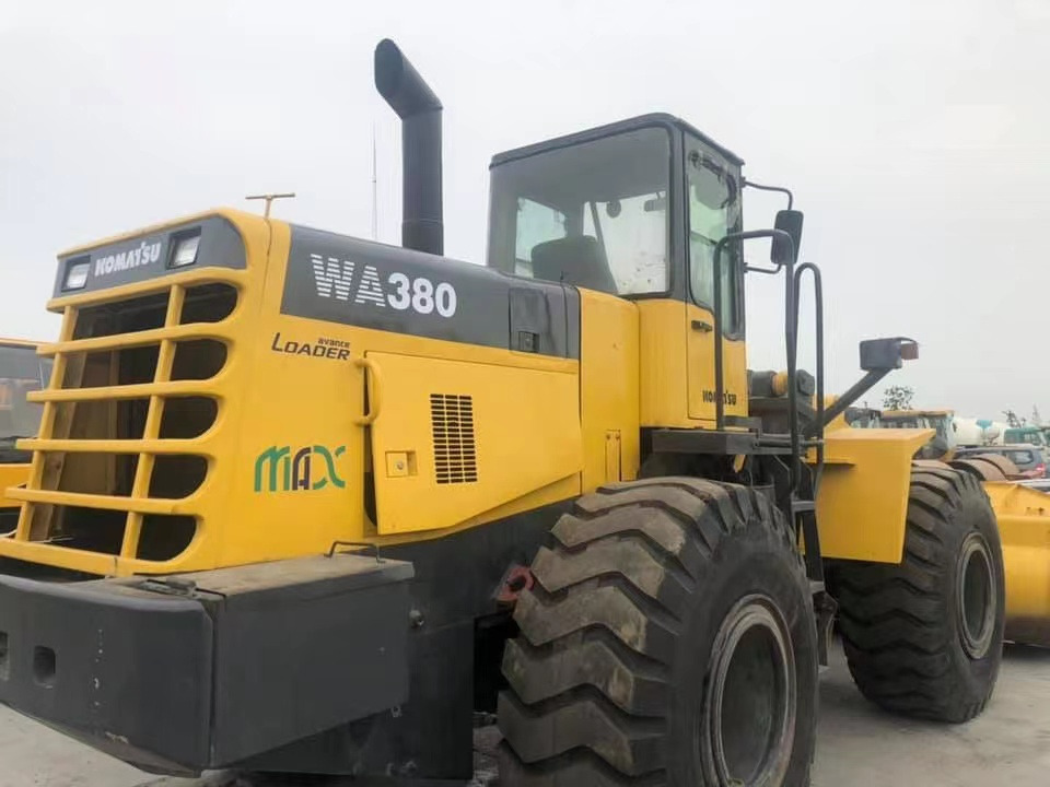 Komatsu wa 380-3 - Nakladač: obrázok 4 Komatsu wa 380-3 - Nakladač: obrázok 4