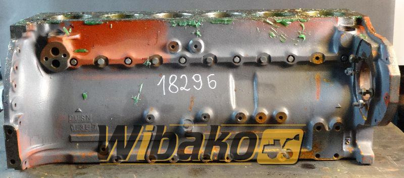 Block Engine / Motor Deutz BF6L913 4155075R - Blok valcov pre Stavebné stroje: obrázok 1 Block Engine / Motor Deutz BF6L913 4155075R - Blok valcov pre Stavebné stroje: obrázok 1