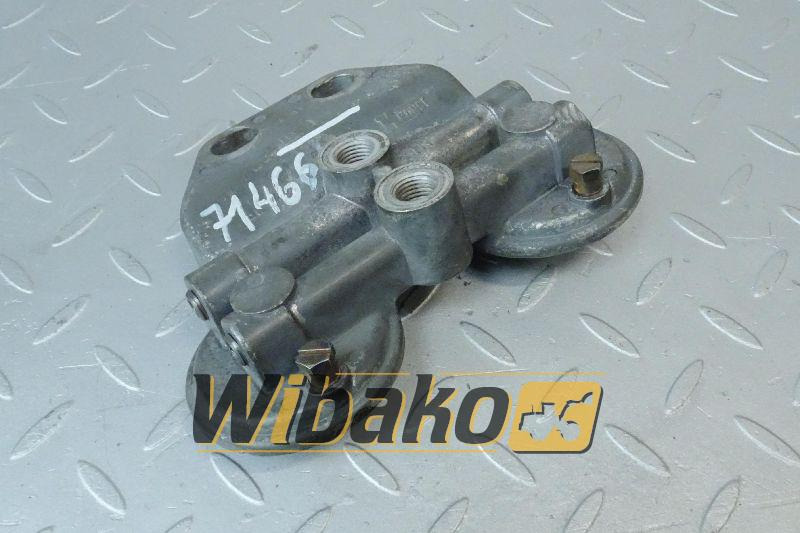 Fuel filter bracket Deutz 01161848 - Palivový filter pre Stavebné stroje: obrázok 1 Fuel filter bracket Deutz 01161848 - Palivový filter pre Stavebné stroje: obrázok 1