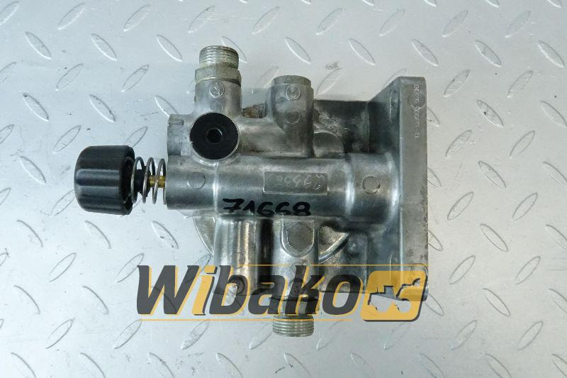 Fuel filter bracket Deutz F00625-02 - Palivový filter pre Stavebné stroje: obrázok 1 Fuel filter bracket Deutz F00625-02 - Palivový filter pre Stavebné stroje: obrázok 1