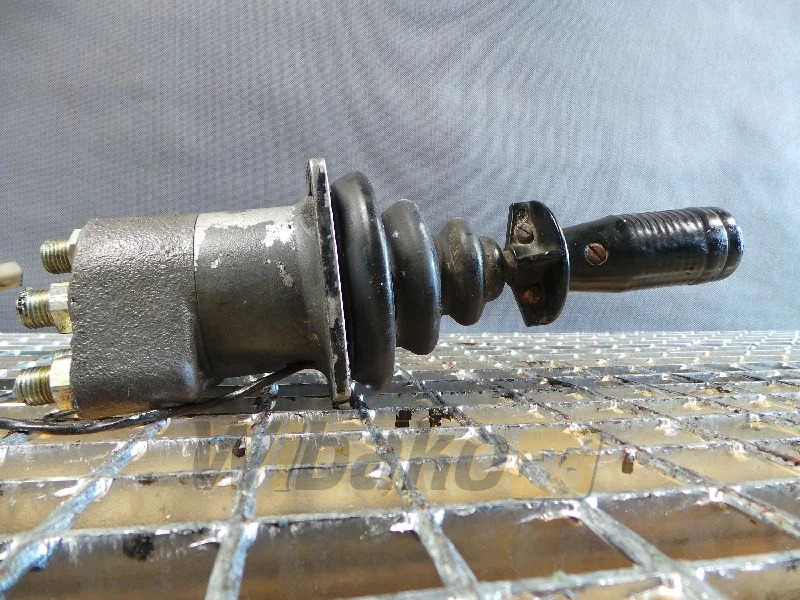 Rexroth 4TH6V52.14/105S205 - Hydraulický ventil pre Stavebné stroje: obrázok 1 Rexroth 4TH6V52.14/105S205 - Hydraulický ventil pre Stavebné stroje: obrázok 1