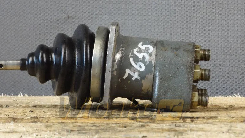 Rexroth 4TH6V52.14/5MS205 227213 00 - Hydraulický ventil pre Stavebné stroje: obrázok 1 Rexroth 4TH6V52.14/5MS205 227213 00 - Hydraulický ventil pre Stavebné stroje: obrázok 1