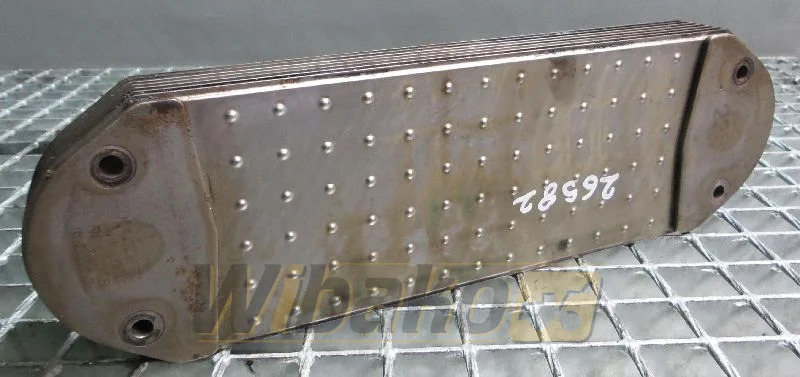 Volvo D12C - Olejový chladič pre Stavebné stroje: obrázok 1 Volvo D12C - Olejový chladič pre Stavebné stroje: obrázok 1