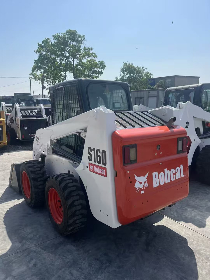 BOBCAT S160 - Šmykom riadený nakladač: obrázok 5 BOBCAT S160 - Šmykom riadený nakladač: obrázok 5