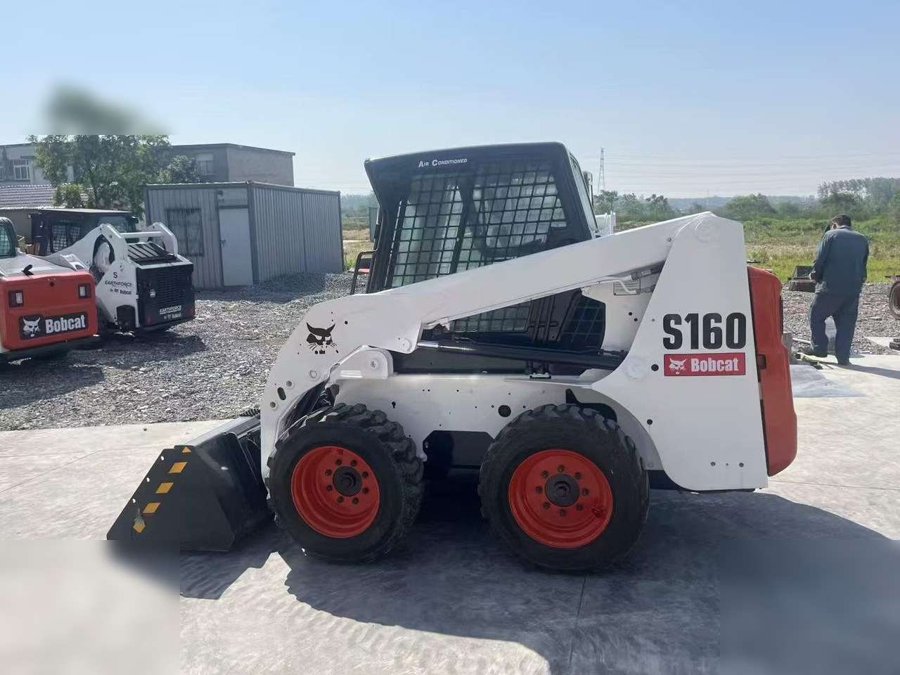 BOBCAT S160 - Šmykom riadený nakladač: obrázok 3 BOBCAT S160 - Šmykom riadený nakladač: obrázok 3
