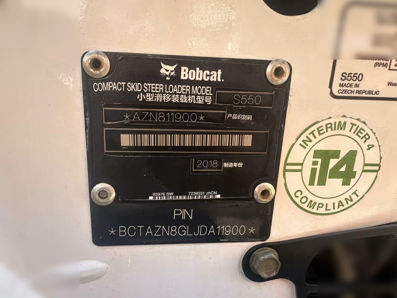 BOBCAT S550 - Šmykom riadený nakladač: obrázok 5 BOBCAT S550 - Šmykom riadený nakladač: obrázok 5