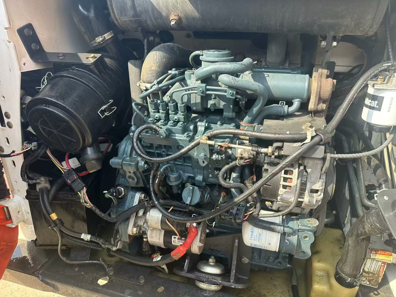 BOBCAT S550 - Šmykom riadený nakladač: obrázok 2 BOBCAT S550 - Šmykom riadený nakladač: obrázok 2