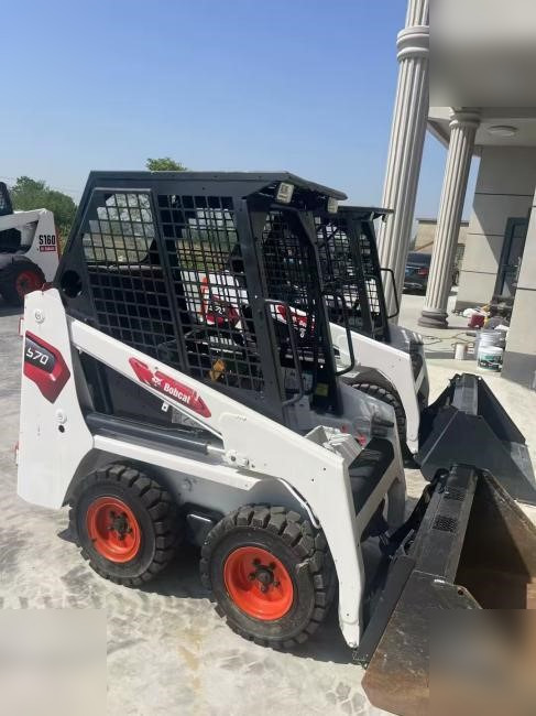 BOBCAT S70 - Šmykom riadený nakladač: obrázok 5 BOBCAT S70 - Šmykom riadený nakladač: obrázok 5