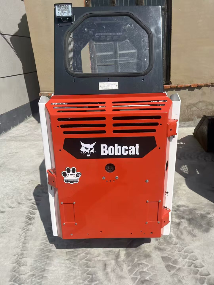 BOBCAT S730 - Šmykom riadený nakladač: obrázok 2 BOBCAT S730 - Šmykom riadený nakladač: obrázok 2