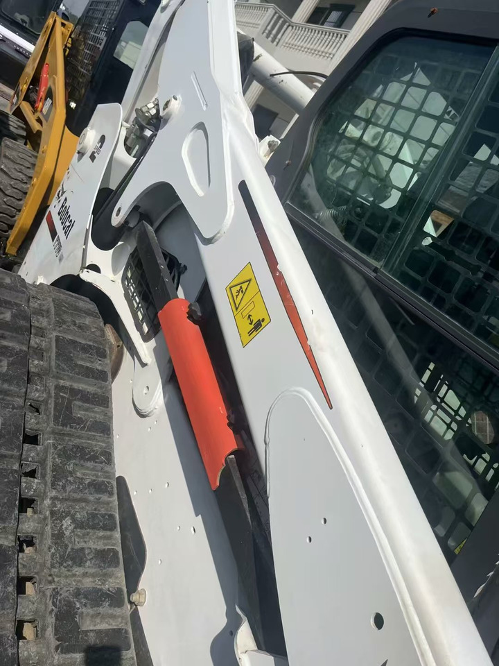 BOBCAT T770 - Pásový šmykom riadený nakladač: obrázok 2 BOBCAT T770 - Pásový šmykom riadený nakladač: obrázok 2