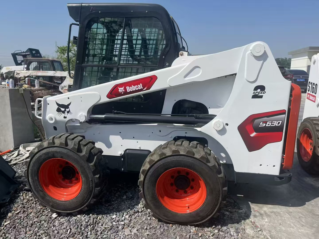 BOBCAT s630 - Šmykom riadený nakladač: obrázok 2 BOBCAT s630 - Šmykom riadený nakladač: obrázok 2