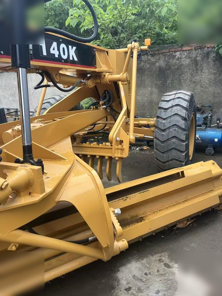 CATERPILLAR 140K - Zrovnávač: obrázok 2 CATERPILLAR 140K - Zrovnávač: obrázok 2
