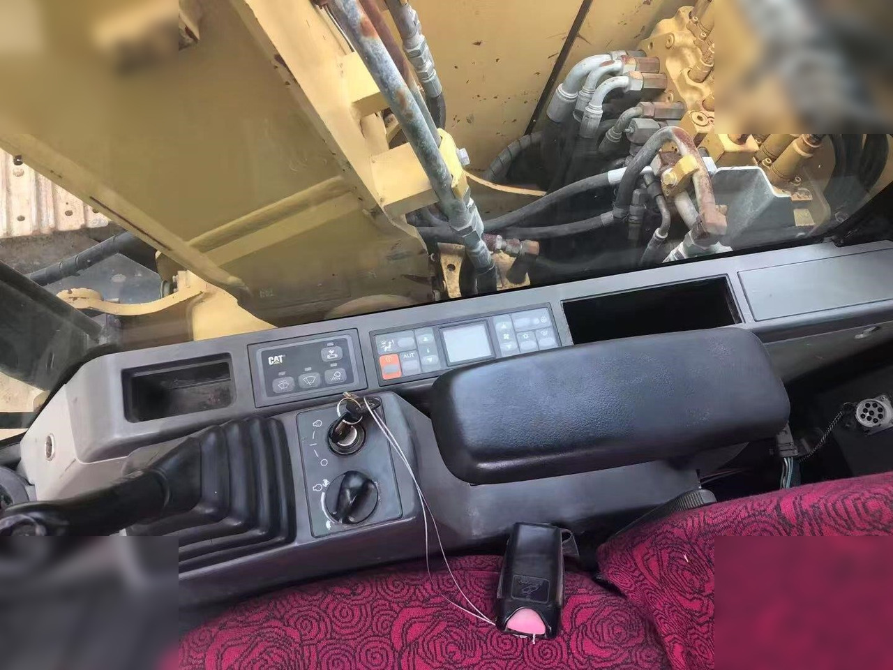 CATERPILLAR 307D - Pásové rýpadlo: obrázok 3 CATERPILLAR 307D - Pásové rýpadlo: obrázok 3