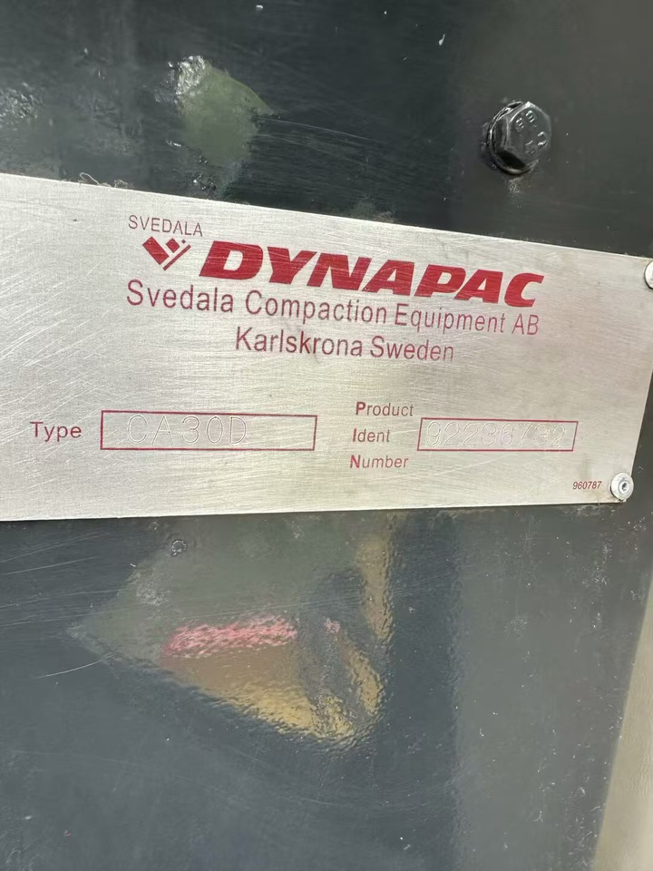 DYNAPAC CA30D - Kolesový nakladač: obrázok 5 DYNAPAC CA30D - Kolesový nakladač: obrázok 5
