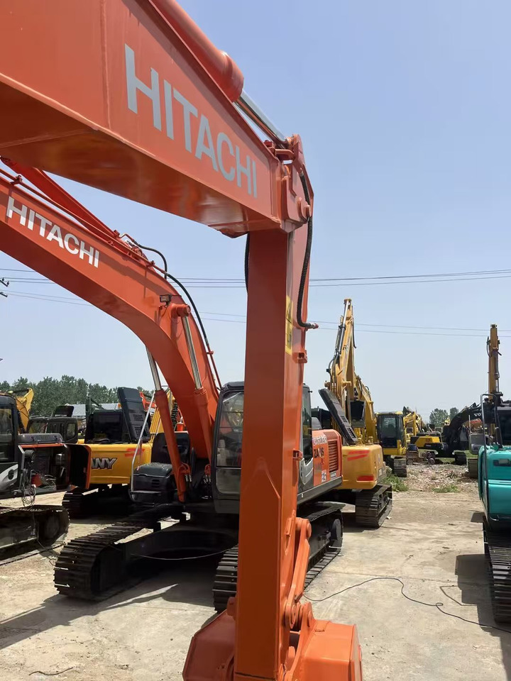 HITACHI ZX130 - Pásové rýpadlo: obrázok 1 HITACHI ZX130 - Pásové rýpadlo: obrázok 1