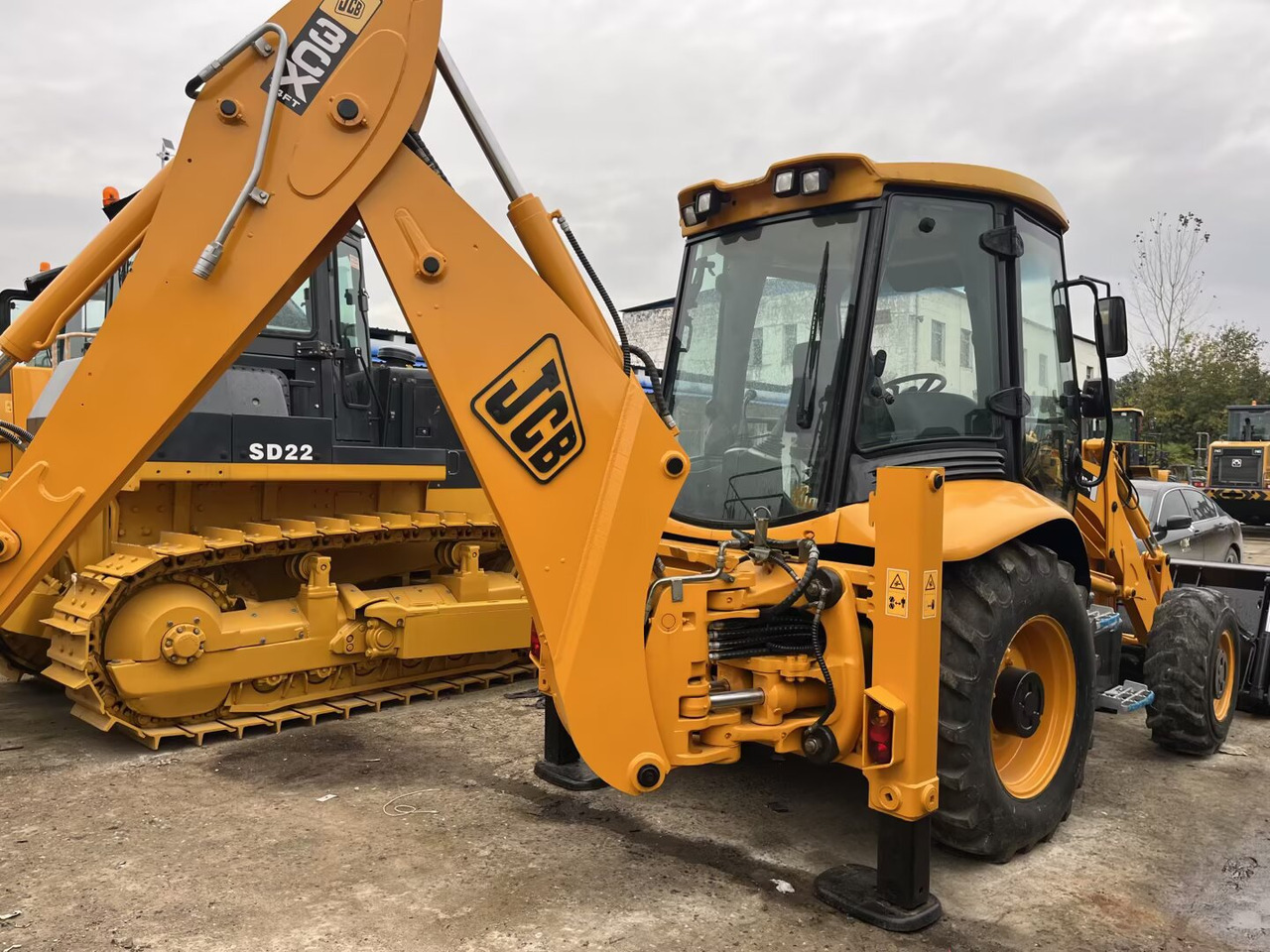 JCB - Rýpadlo-nakladač: obrázok 3 JCB - Rýpadlo-nakladač: obrázok 3