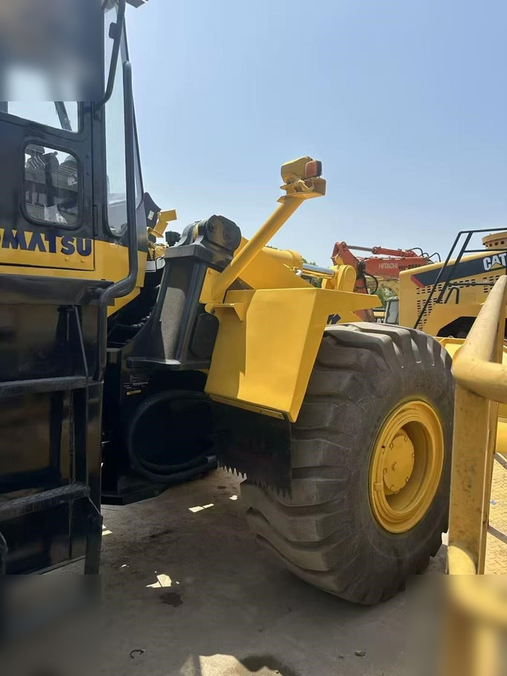 KOMATSU WA470-3 - Kolesový nakladač: obrázok 3 KOMATSU WA470-3 - Kolesový nakladač: obrázok 3