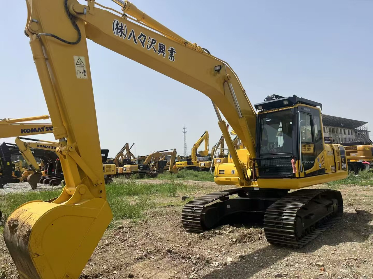 Pásové rýpadlo KOMATSU pc200: obrázok 24 Pásové rýpadlo KOMATSU pc200: obrázok 24