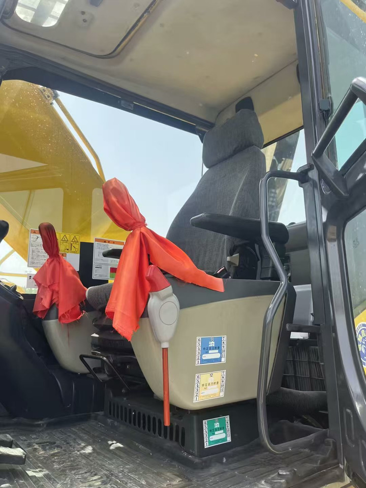 KOMATSU pc200 - Pásové rýpadlo: obrázok 5 KOMATSU pc200 - Pásové rýpadlo: obrázok 5