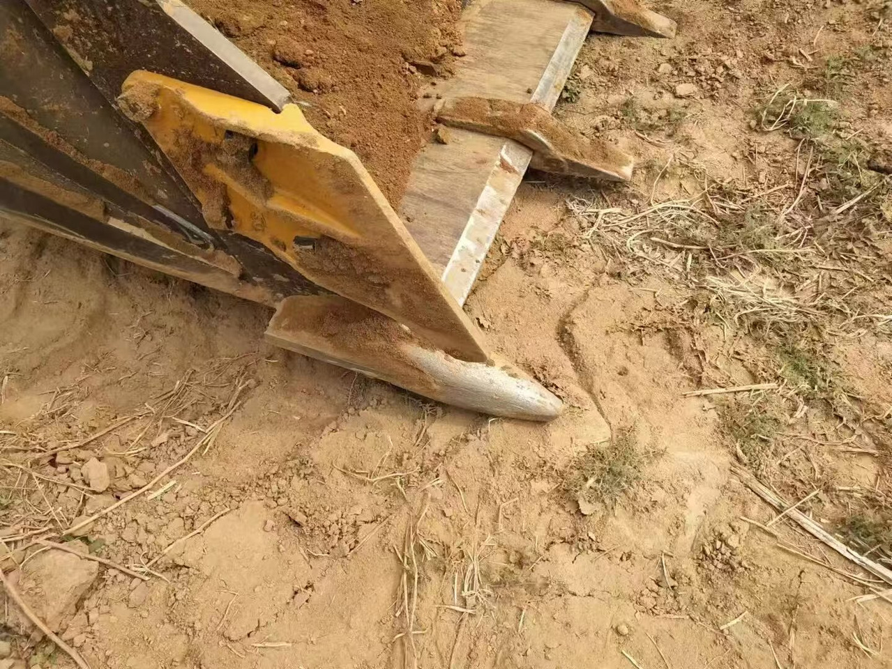 Kolesový nakladač LONKING 885: obrázok 7