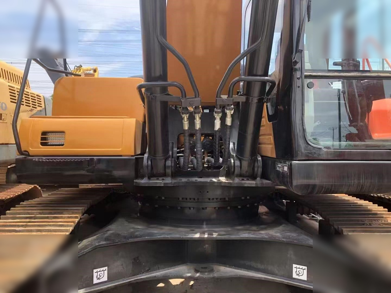 SANY SY365H - Pásové rýpadlo: obrázok 3 SANY SY365H - Pásové rýpadlo: obrázok 3