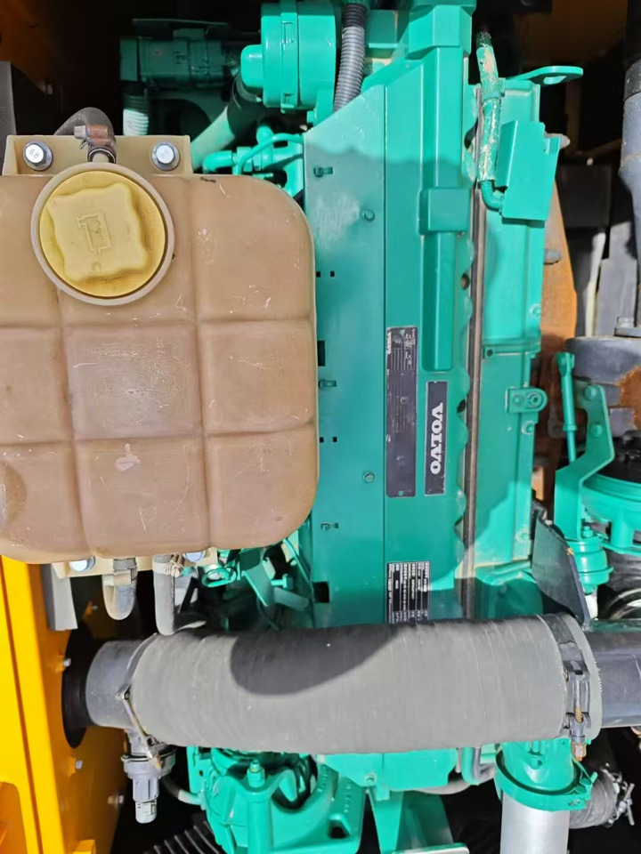 Volvo EC2500L - Pásové rýpadlo: obrázok 5 Volvo EC2500L - Pásové rýpadlo: obrázok 5