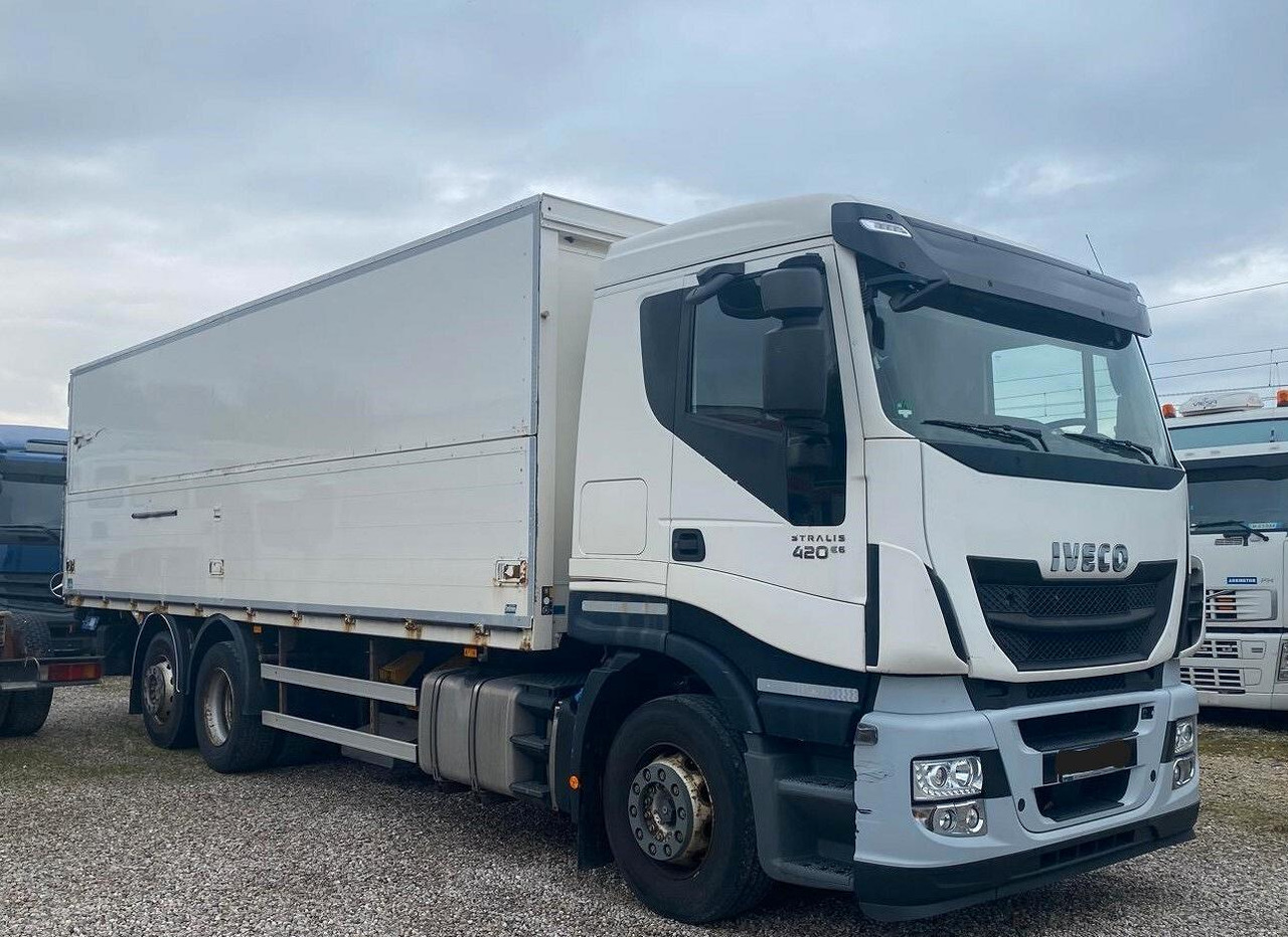 IVECO STRALIS 420 CASSONE E SPONDA EURO 6 2015 - Skříňový nákladní auto: obrázok 1 IVECO STRALIS 420 CASSONE E SPONDA EURO 6 2015 - Skříňový nákladní auto: obrázok 1