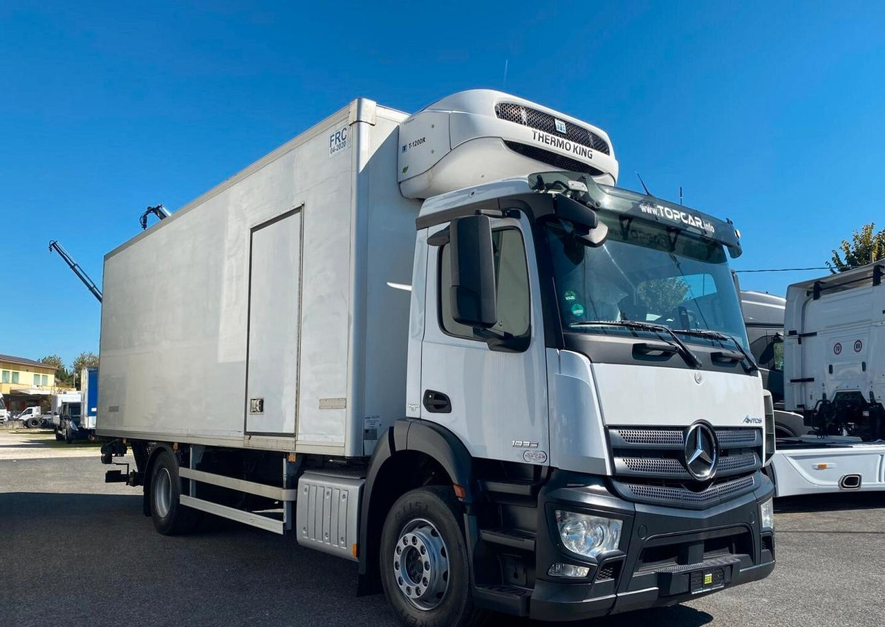 MERCEDES ANTOS 18.33 CASSONE ISOTERMICO E SPONDA - Chladirenské nákladné vozidlo: obrázok 3 MERCEDES ANTOS 18.33 CASSONE ISOTERMICO E SPONDA - Chladirenské nákladné vozidlo: obrázok 3