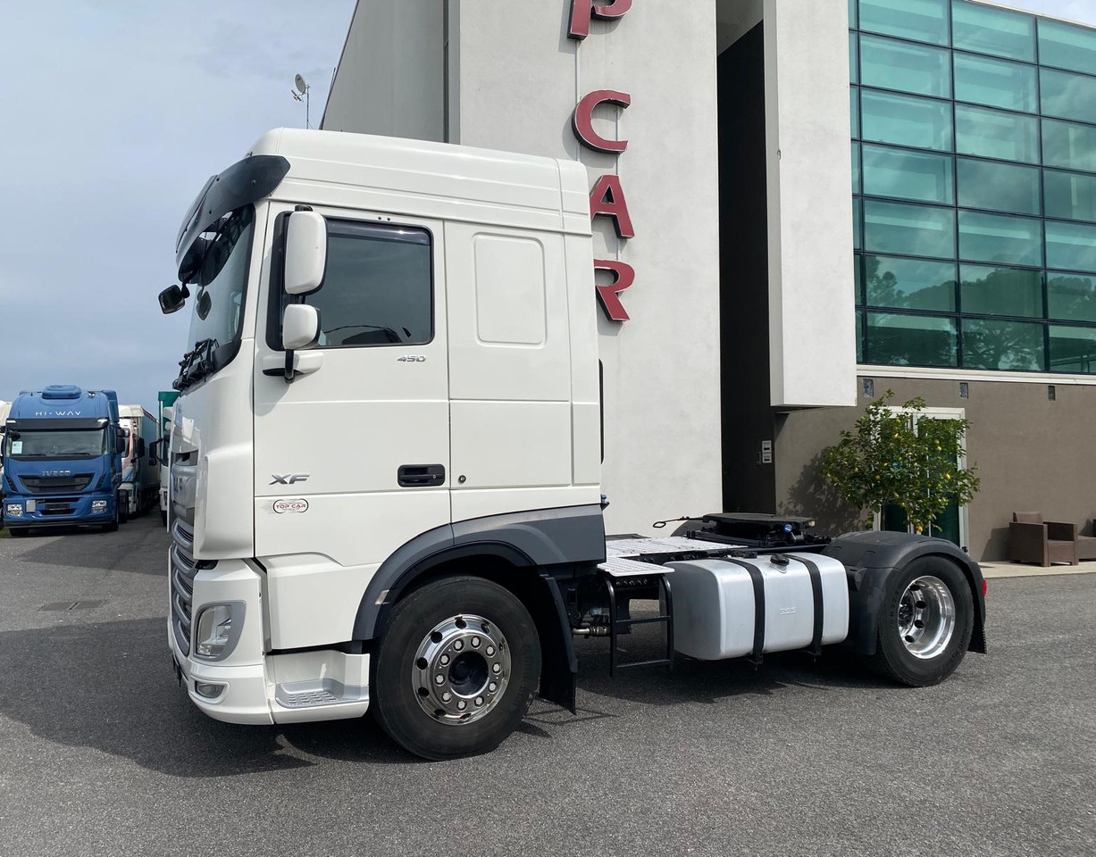 DAF XF 450 - Ťahač: obrázok 2 DAF XF 450 - Ťahač: obrázok 2