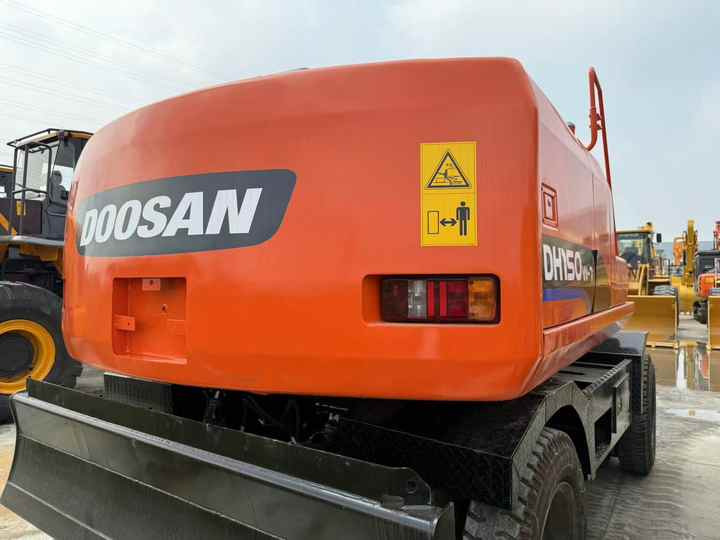 90% Brand New Doosan Brand Dh150w-7 Wheel Excavator in Stock Used Korea Brand Doosan Dh55 Dh60 Dh150 Dh210 Excavator for Sale - Kolesové rýpadlo: obrázok 3 90% Brand New Doosan Brand Dh150w-7 Wheel Excavator in Stock Used Korea Brand Doosan Dh55 Dh60 Dh150 Dh210 Excavator for Sale - Kolesové rýpadlo: obrázok 3